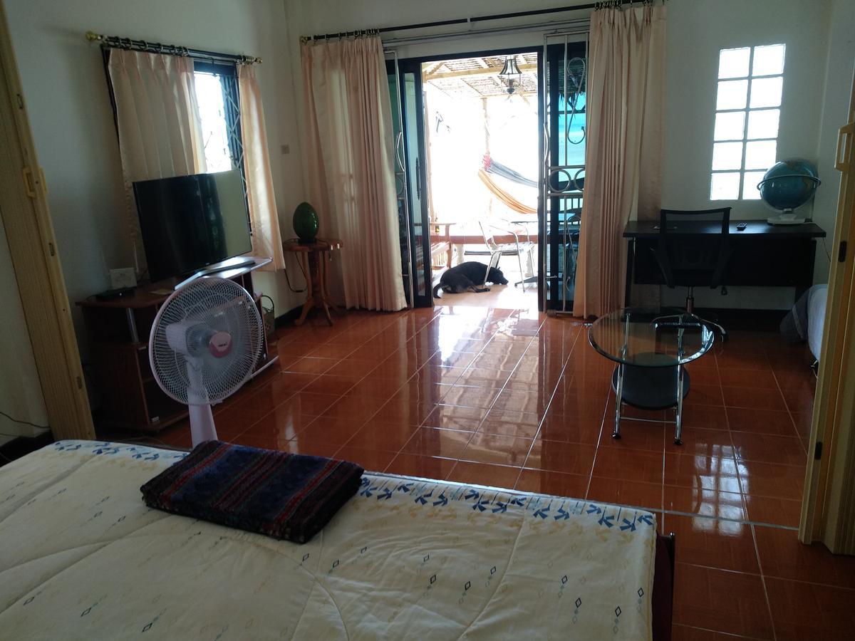 Villa Right On The Beach House à Taling Ngam Beach Extérieur photo