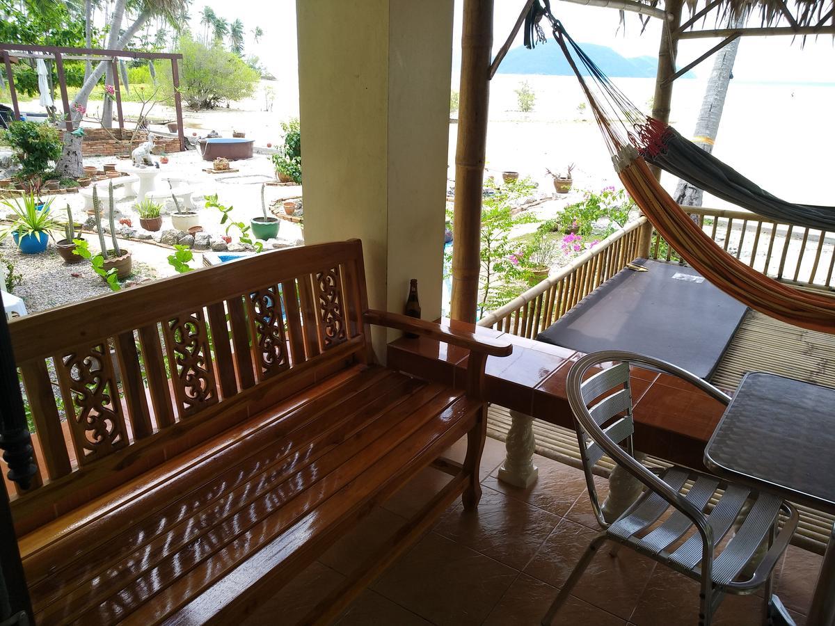 Villa Right On The Beach House à Taling Ngam Beach Extérieur photo