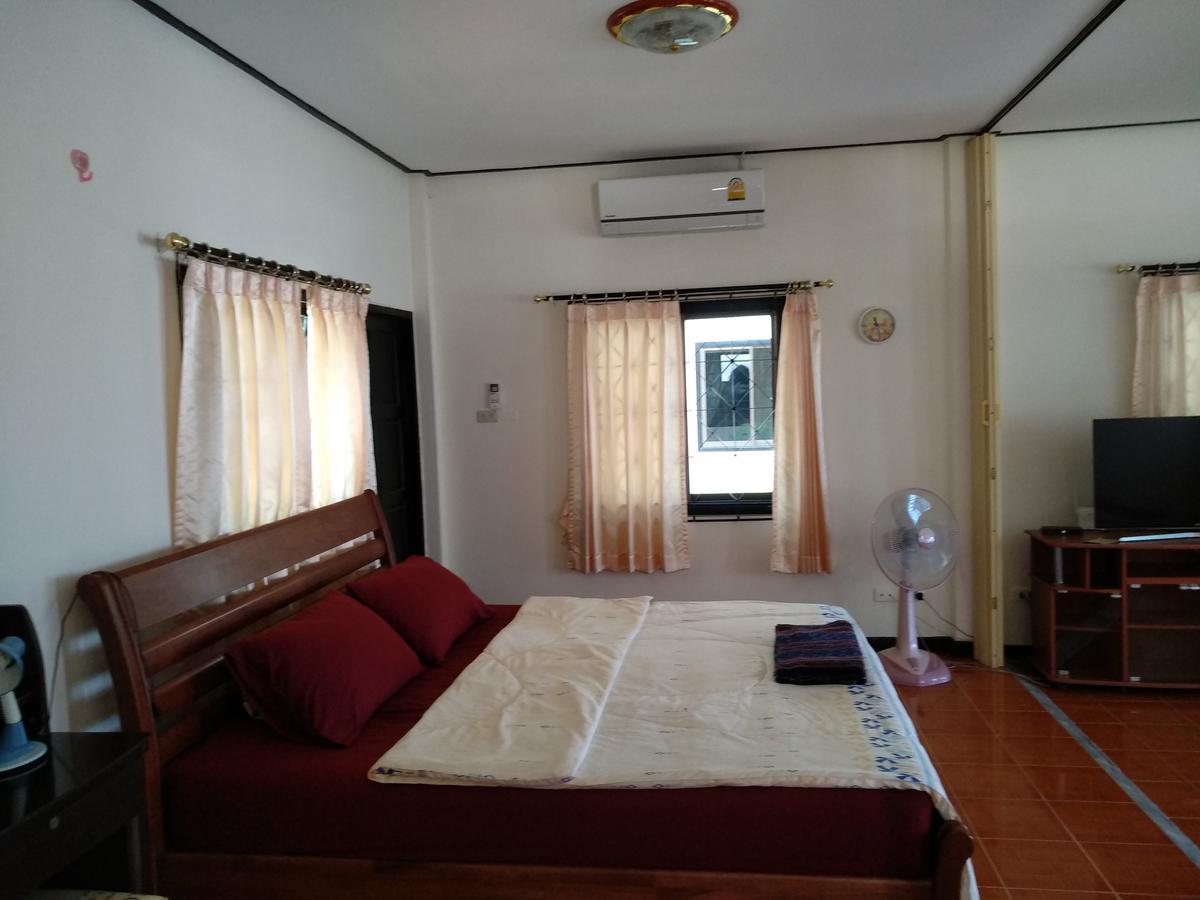 Villa Right On The Beach House à Taling Ngam Beach Extérieur photo